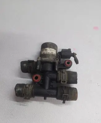 Audi A6 Allroad C7 Coolant heater control valve 8E0820035B