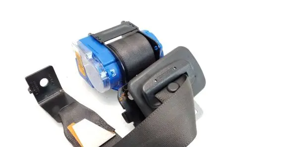 Opel Antara Middle seatbelt (rear) 0435142 195715