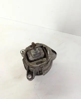 BMW X3 F25 Engine mount bracket 6785716 091111 F036062223