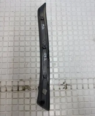 BMW 3 E90 E91 Dashboard glove box trim 7121478
