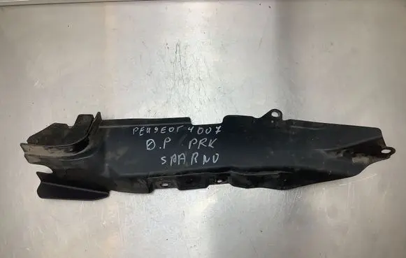 Peugeot 4007 Fender end trim 5220C088