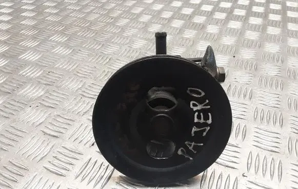 Mitsubishi Pajero Power steering pump