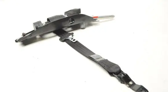 Volvo XC70 Front seatbelt 39818791