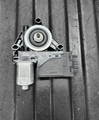 Rear door window regulator motor