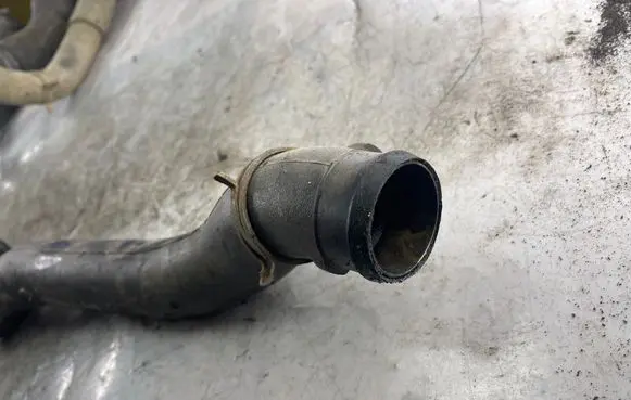 Hyundai Santa Fe Intercooler hose/pipe