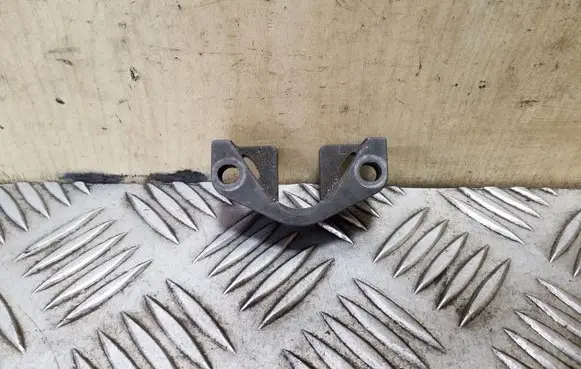 BMW 3 E90 E91 Fuel Injector clamp holder