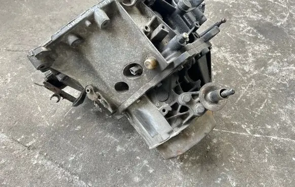 Peugeot 406 Manual 5 speed gearbox 20DL80 10GN1