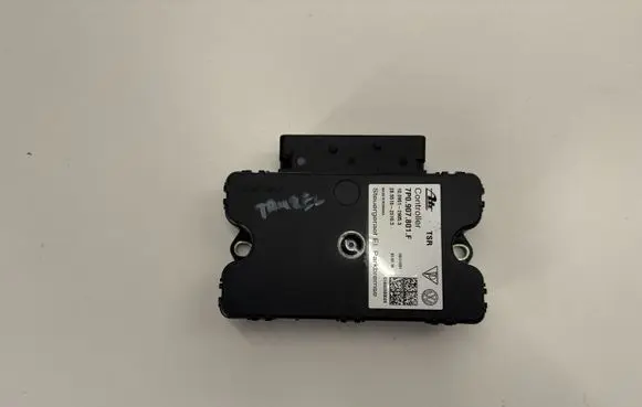 Volkswagen Touareg II Hand brake control module 7P0907801 7P0907801F