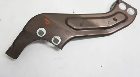 Peugeot Partner Fender mounting bracket