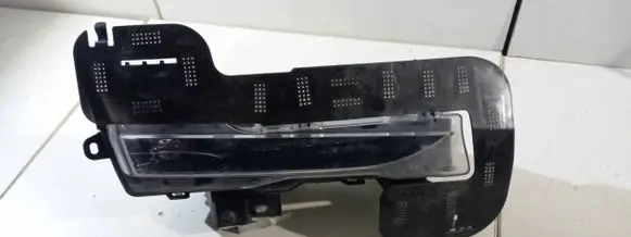 Tesla Model Y Front fog light 162479800A 08012022 DC522213A00755