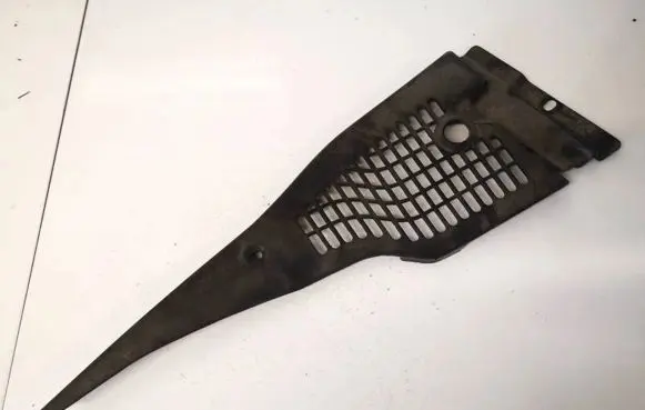 Dodge Challenger Wiper trim 04806222ab