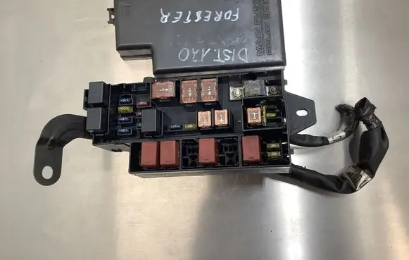 Subaru Forester SG Fuse box set 82231SA000 208118