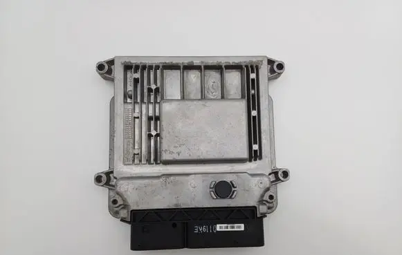 Hyundai i30 Engine control unit/module 391122B300 9001040119KE