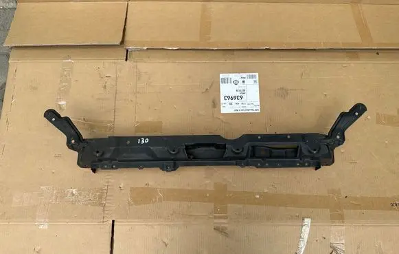 Hyundai i30 Radiator support slam panel
