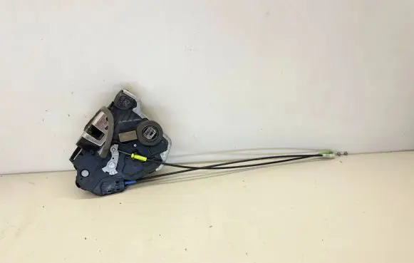 Lexus GS 250 350 300H 450H Front door lock 6903042230