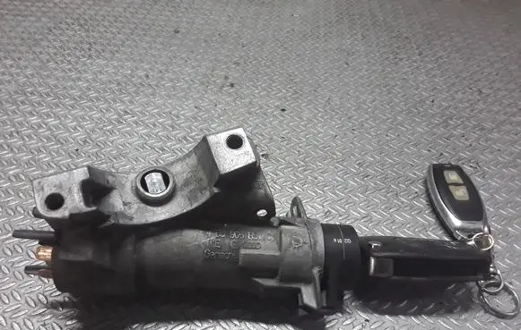 Audi A4 S4 B6 8E 8H Ignition lock 4B0905851C