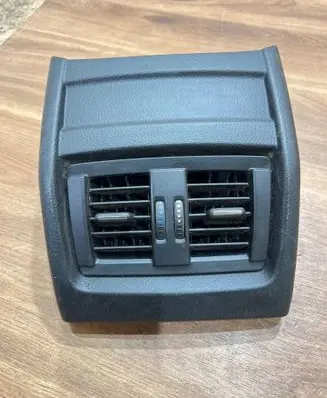 BMW 3 F30 F35 F31 Rear air vent grill 9218908