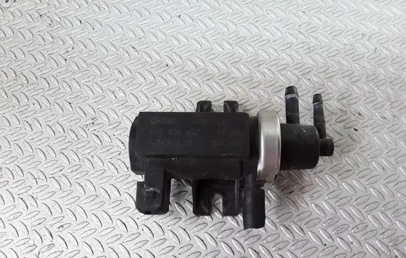 Audi A4 S4 B5 8D Turbo solenoid valve 1H0906627
