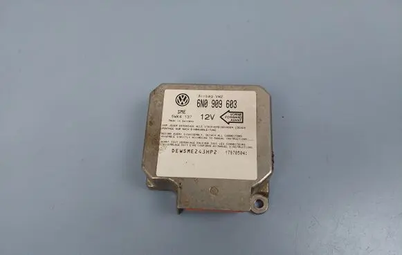 Volkswagen Golf III Airbag control unit/module 6N0909603 5WK4137