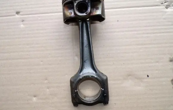 BMW 1 F20 F21 Piston with connecting rod 8696448