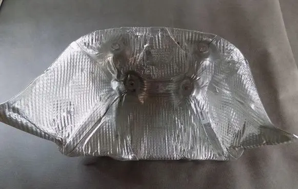 Volkswagen Touareg III Heat shield in engine bay 4M0825621E