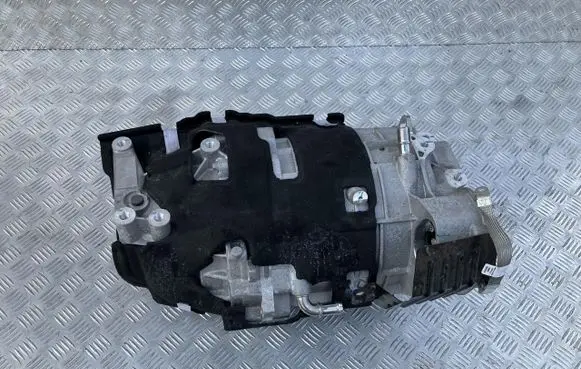 Volvo C40 Electric car motor 32362607