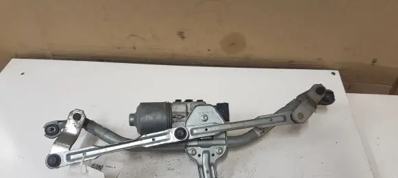 Peugeot 207 Front wiper linkage and motor 3397020769 0390241540 3650380780