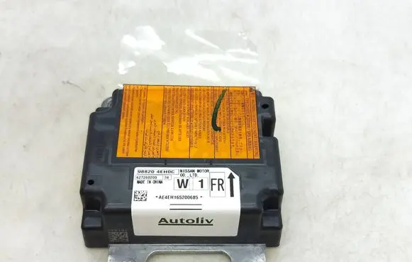 Nissan Qashqai Airbag control unit/module 988204EH0C 627260200 AE4EE165200685