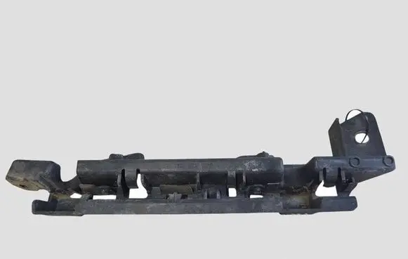 Renault Laguna III Front bumper mounting bracket 622215431R P0012677