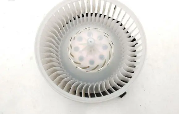 Chrysler Pacifica Heater fan/blower LB580003