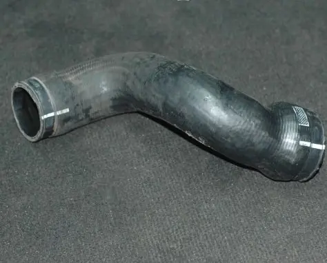 Audi A4 S4 B6 8E 8H Intercooler hose/pipe 8E0145838G