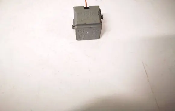 Mercedes-Benz R W251 Other relay A0025428719