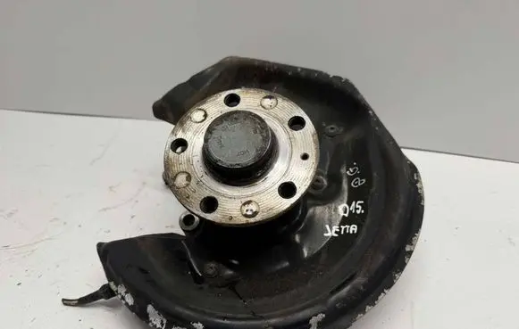 Volkswagen Jetta VI Rear wheel hub
