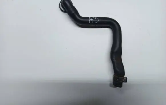 Audi A3 S3 8P Breather/breather pipe/hose 06F103217