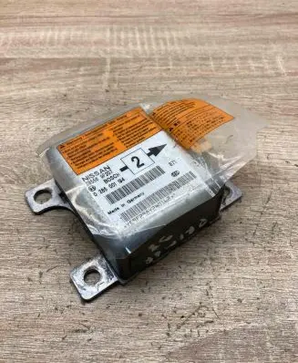 Nissan Primera Airbag control unit/module 285569F207 0285001194