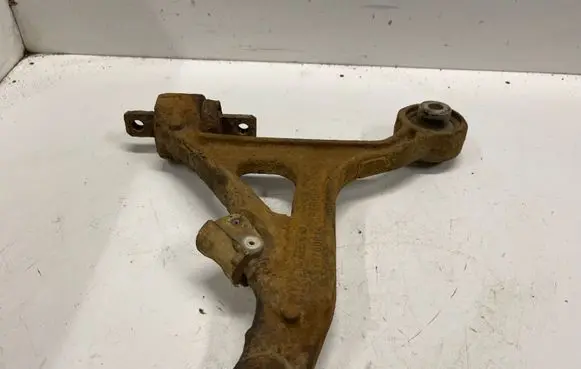 Volvo V70 Front lower control arm/wishbone 30760814 B020A127