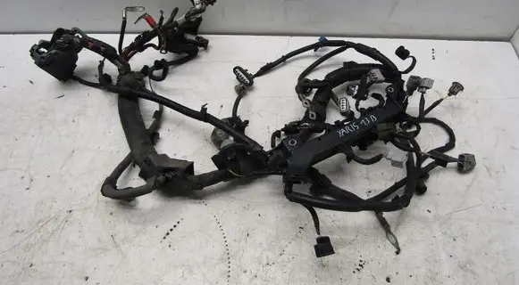 Toyota Yaris Engine installation wiring loom 82817-52B80