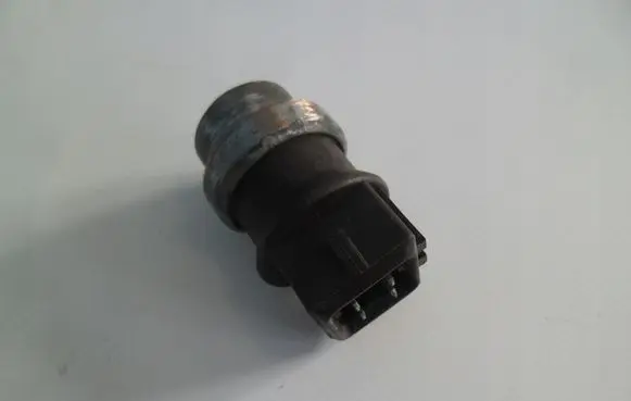 Audi A6 S6 C5 4B Outside/exterior temperature sensor 