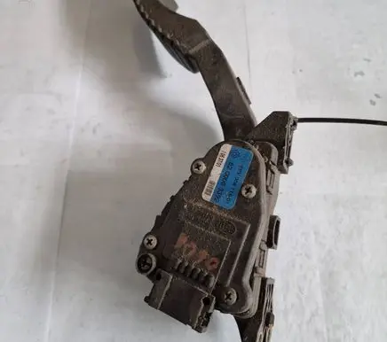 Renault Laguna II Accelerator throttle pedal 6PV00811901 8200003392