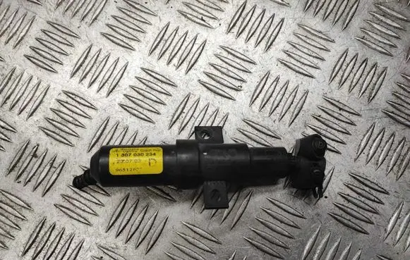 Volvo V70 Headlight washer spray nozzle 96512622 1307030234 230703