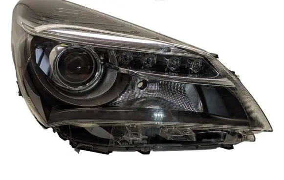 Toyota Yaris Headlight/headlamp 811300DA60