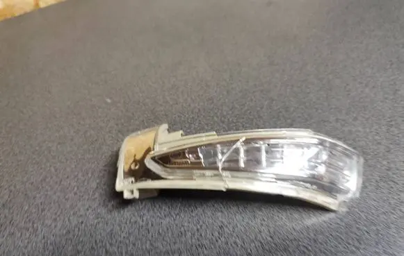 Citroen C4 II Picasso Mirror indicator light 6325J4