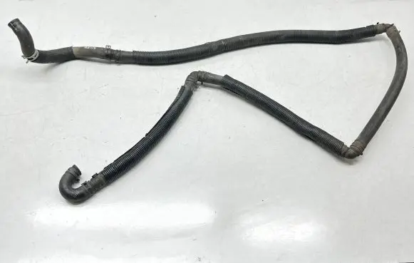 Nissan Note (E12) Engine coolant pipe/hose 73411B