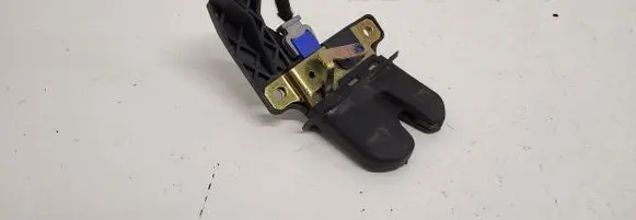 Audi A4 S4 B6 8E 8H Tailgate/trunk/boot lock/catch/latch 8E5827505