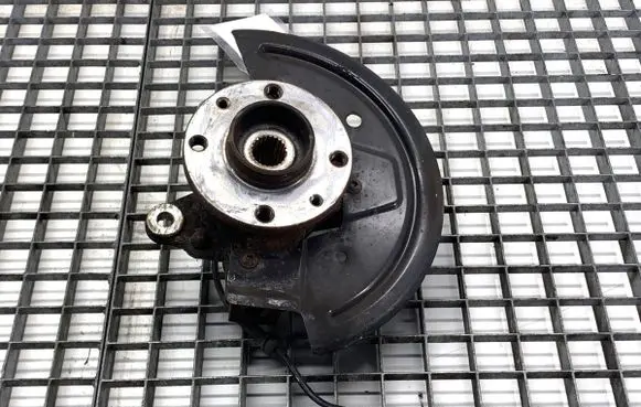 Dacia Logan II Front wheel hub spindle knuckle 