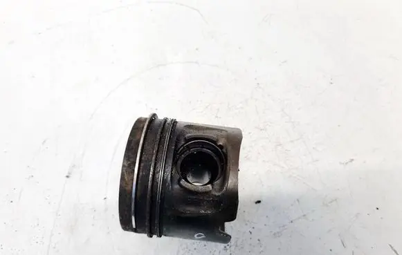 BMW 1 E81 E87 Piston 0840BB