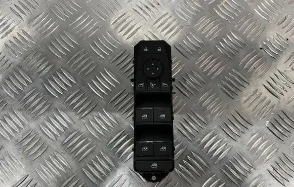 Nissan Qashqai J12 Quarter vent window switch 254016UB4A