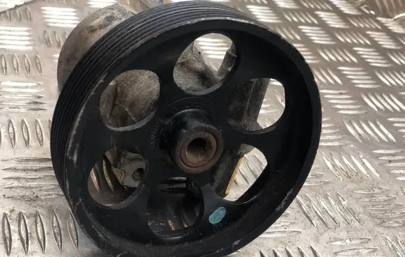 Renault Laguna II Power steering pump 26092070EA