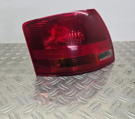 Audi A4 S4 B7 8E 8H Rear/tail lights 8E9945095E 484001 ULO748001