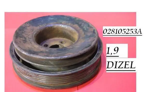 Volkswagen PASSAT B3 Crankshaft pulley 028105253A